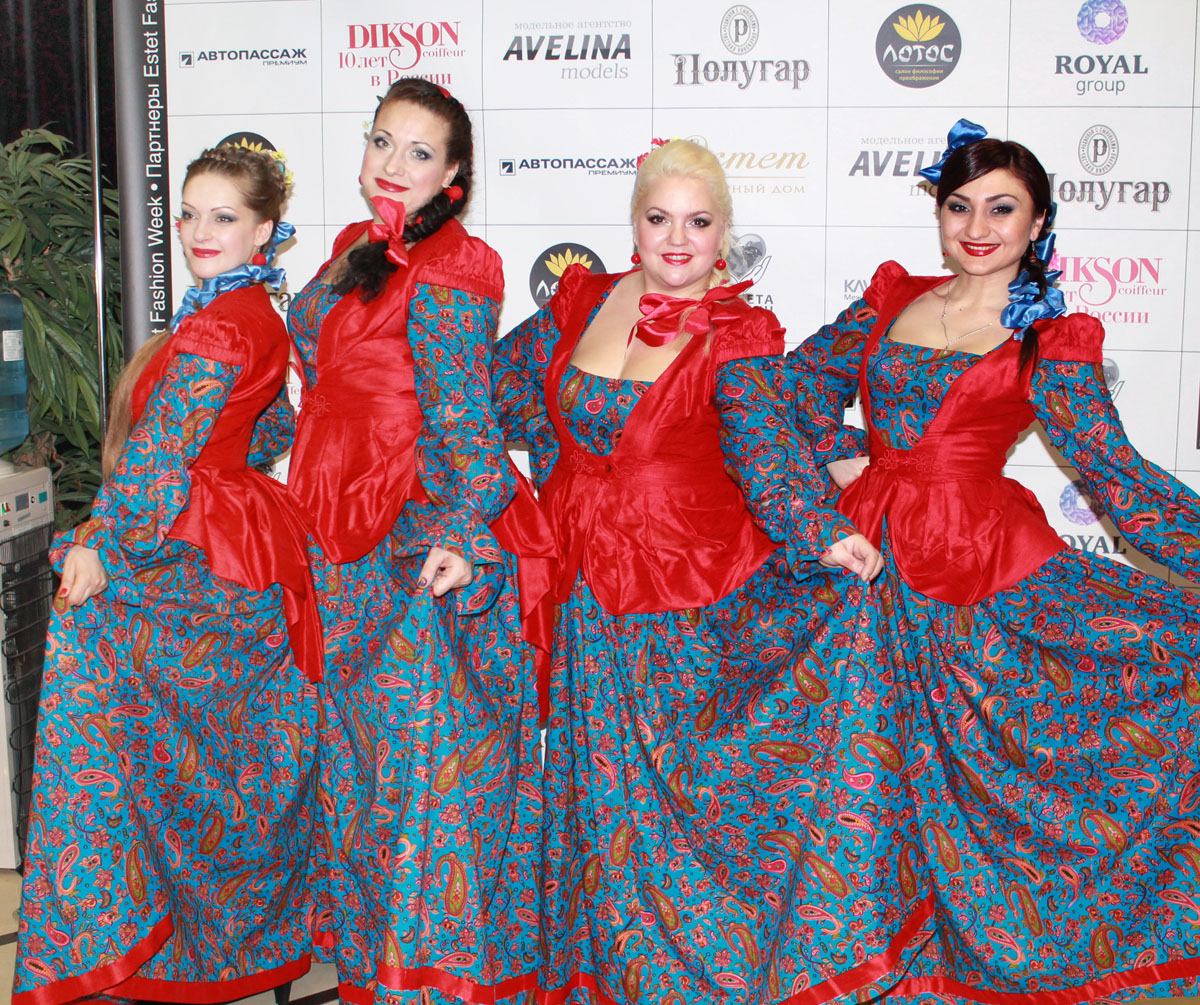 Инна Рытова и ансамбль казачьей песни 