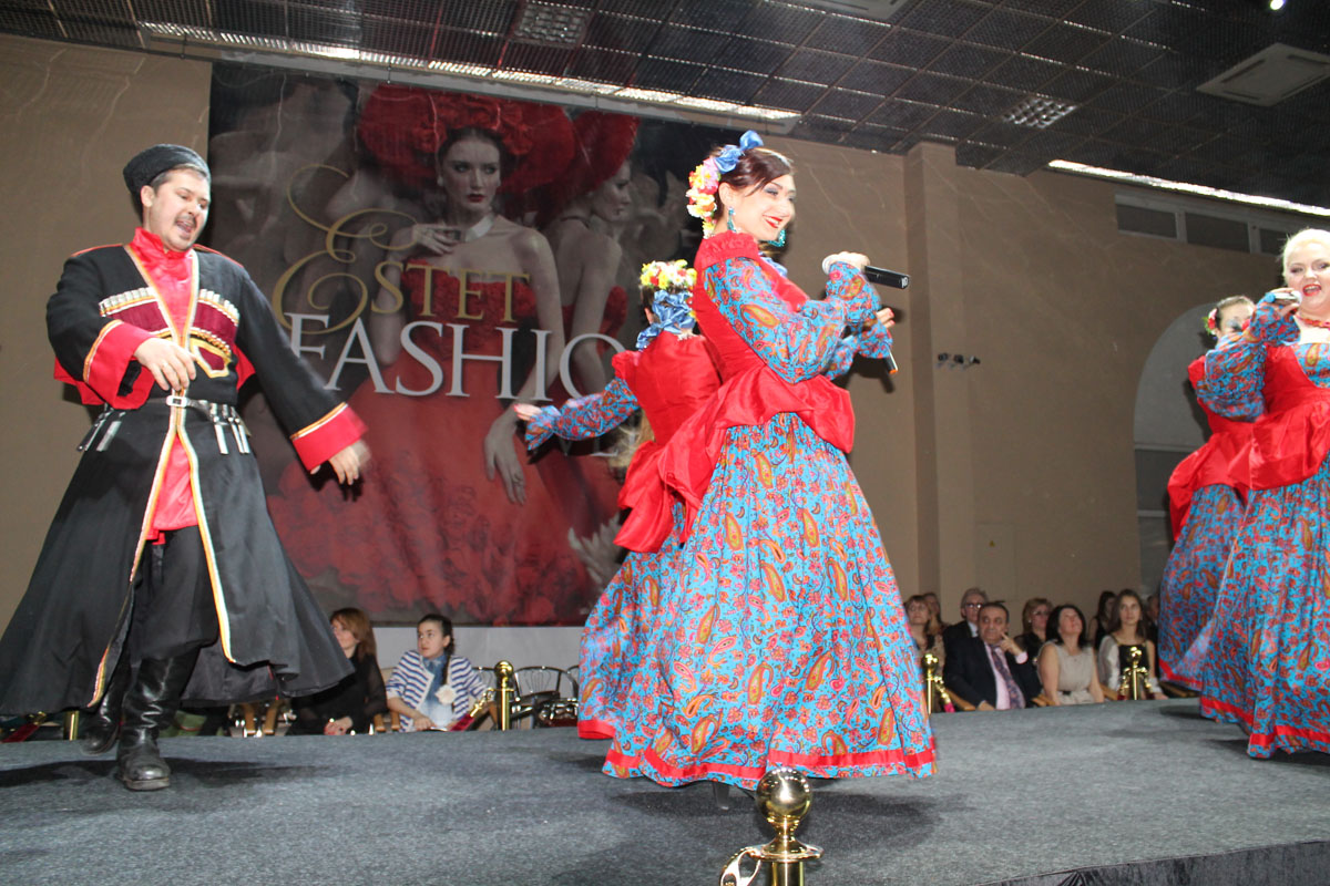 Инна Рытова и ансамбль казачьей песни 