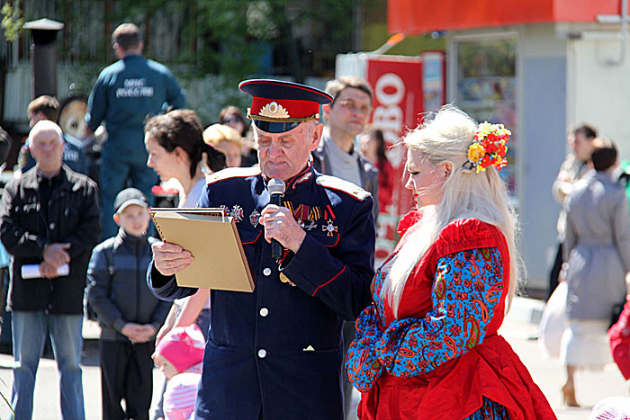 Инна Рытова и ансамбль казачьей песни 