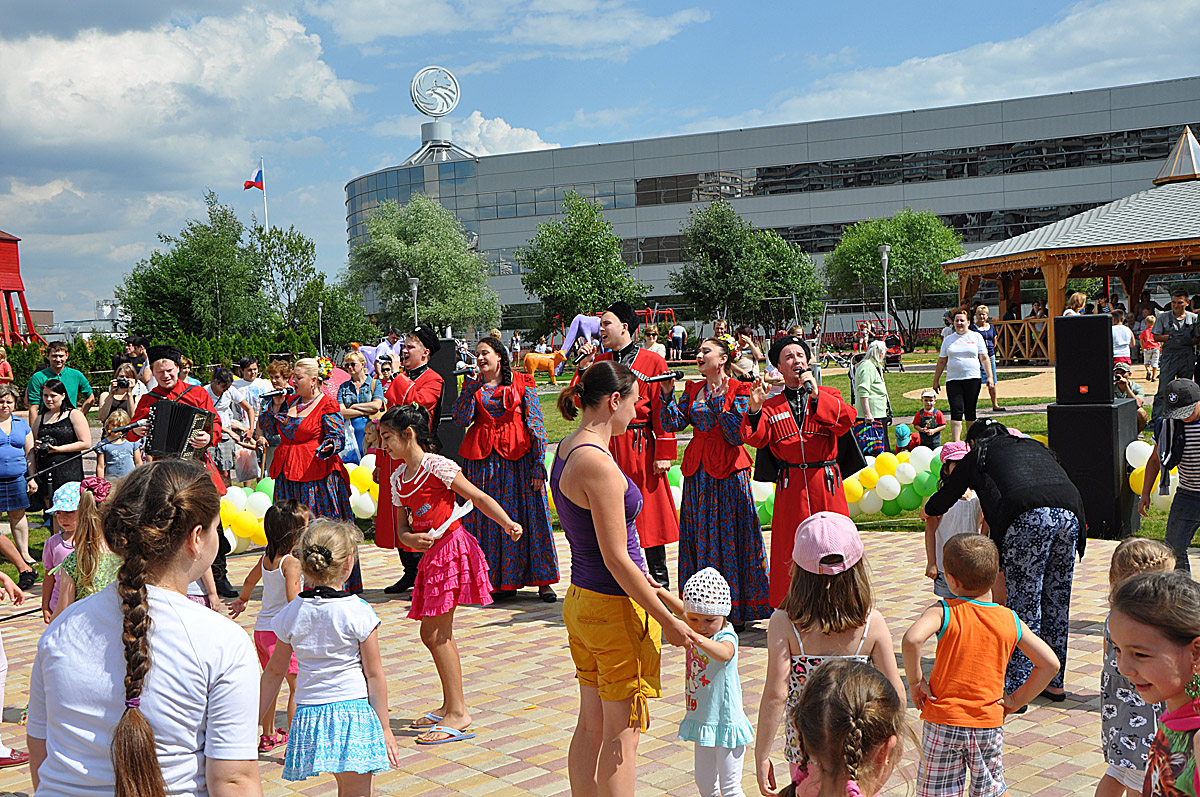 Инна Рытова и ансамбль казачьей песни 