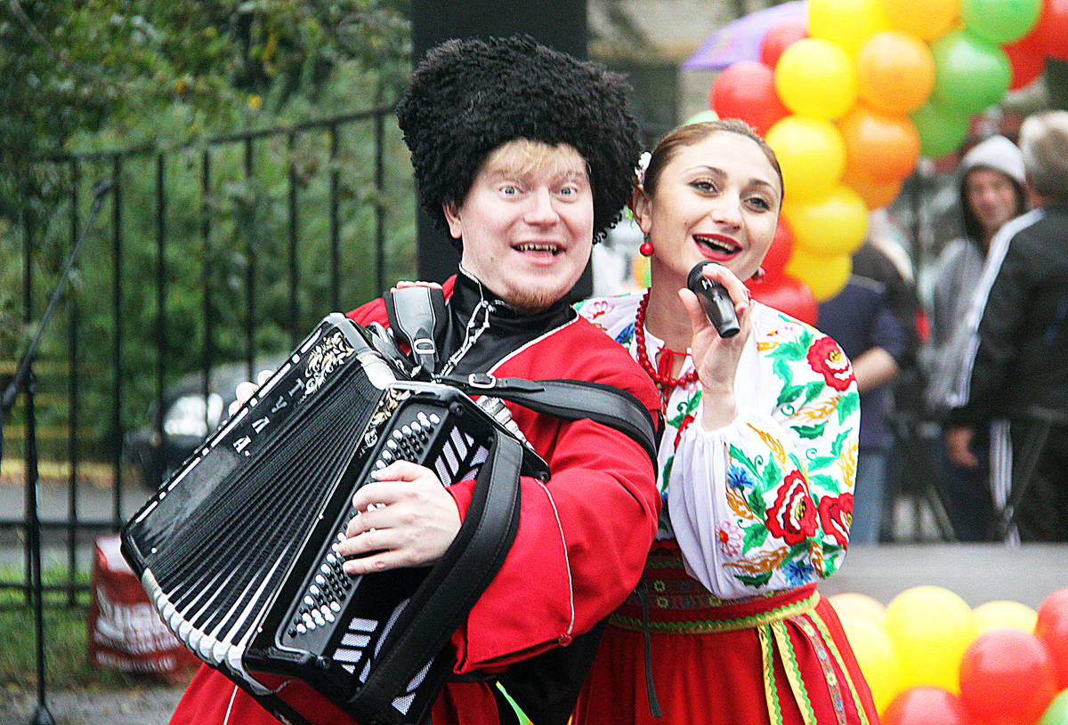 Инна Рытова и ансамбль казачьей песни 