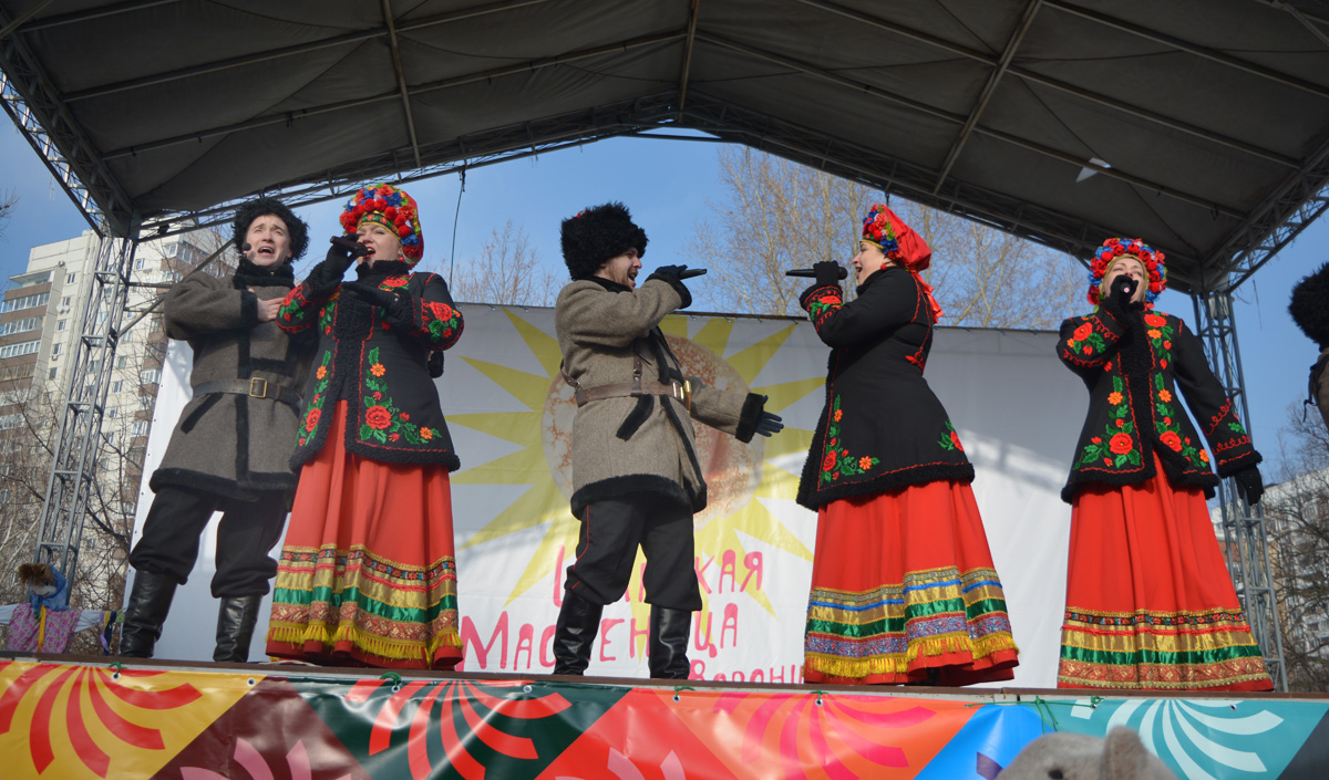 Инна Рытова и ансамбль казачьей песни 